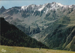  CPSM LES ARCS LE VILLAGE DU CHARVET VUE SUR LE ROIGNAIX  - Picture 1 of 1