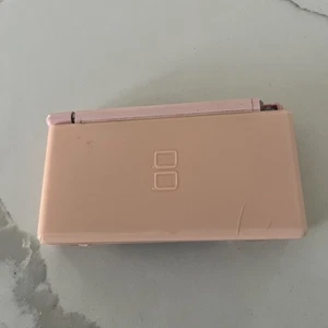 Consola de juegos portátil portátil Nintendo DS Lite rosa ¡ROTA! ¡¡NO FUNCIONA!!! - Imagen 1 de 4