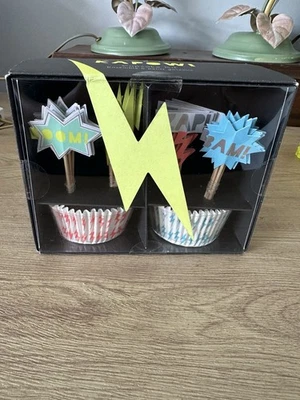 Meri Meri Kapow Cupcake Kit - Image 1 of 3
