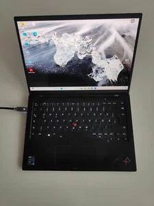 Lenovo ThinkPad X1 Carbon Gen 9, Win 11 Pro, i7-1165G7, 16GB RAM, 512GB SSD - Picture 1 of 10