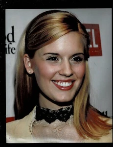 8X10-COLOR PHOTO OF-CLOSE UP-MAGGIE GRACE - Picture 1 of 1