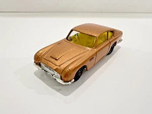 Vintage Diecast Husky Gold ASTON MARTIN DB6 James Bond Car (2) - Picture 1 of 7