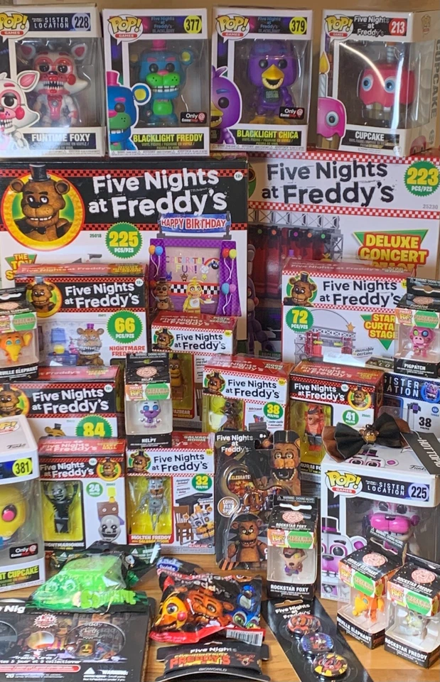 Five Nights at Freddy's McFarlane Construction Set FNAF - Image 1 of 1