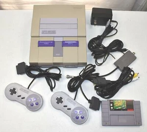 Sistema di videogiochi Super Nintendo NES - Modello SNS-001 - Foto 1 di 12