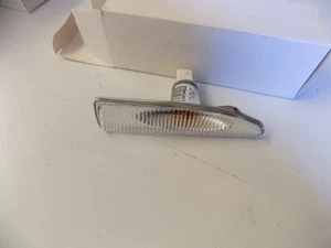 Genuine Jaguar X Type Side Repeater Indicator Light C2S25582 - Picture 1 of 2