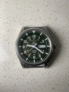 Seiko 5 Sports Men's Green Dial Automatic - Picture 1 of 7