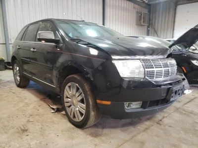 Tail Light Center Lid Mounted Fits 07-10 MKX 2190815 - Image 1 of 4