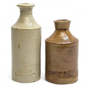 Antike Steinzeug Flaschen x2 Field London Bourne Denby + Street & Day London sehr guter Zustand - Bild 1 von 14