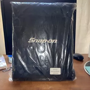 Snap On Tools Reversible Blanket w/case - Picture 1 of 7