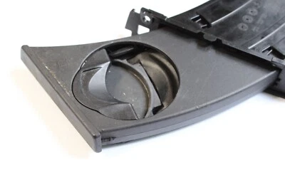 Porta-copos BMW 328i 330i 335i M3 E90 E92 E93 lado esquerdo LH 7138791 - Imagem 1 de 4
