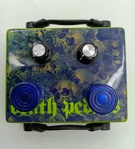 Death Pedals - Green Camo Skulls ABY/ Volume X2 Aluminum Guitar Pedal - Picture 1 of 9