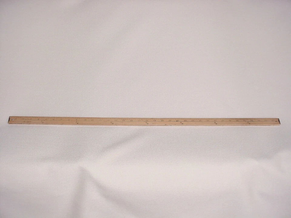 8-5/8Y Lee Jofa 2020109 Entoto Weave Textured Wool Plainweave Upholstery Fabric - Image 1 of 4