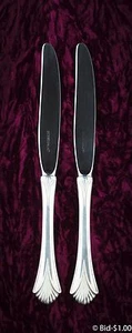 LUNT REGENCY STERLING SILVER SET OF 2 KNIVES - EXCELLENT CONDITION - Picture 1 of 1
