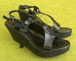37.5 FENDI Black Patent Leather WEDGE Platform KITTEN HEEL T-Strap SANDAL Italy - Picture 1 of 18