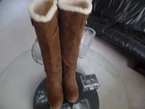 UNISA BEAUTIFUL BROWN BOOTS WEDGES KNEE HIGH SZ 9.5 EUC - Picture 1 of 11