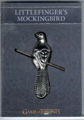 GAME OF THRONES SEASON 4 H6 HOUSE LITTLEFINGER'S MOCKINGBIRD SHIELD PIN 009/300 - Image 1 of 2