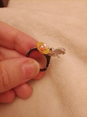 Hermoso Nido de Cristal Nido de Huevos En Plateado Color Plata Pájaro Enchapado en Oro Talla Reino Unido M EE. UU. 6 Foto 1 de 4