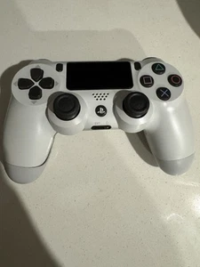 Genuine Sony PlayStation 4 White Controller PS4 Model CUH-ZCT2E - Picture 1 of 5