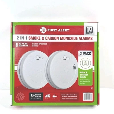 Paquete de 2 alarmas de humo y monóxido de carbono First Alert 2 en 1 alertas de voz y ubicación Foto 1 de 3