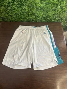 NBA Charlotte Hornets Basketball Terry Rozier Game Used Shorts weiß Größe 38 - Bild 1 von 6