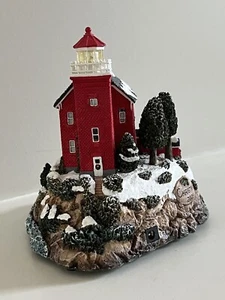 Harbour Lights "Marquette" Michigan Lighthouse #720 | Christmas 2005/Lighted - Picture 1 of 10