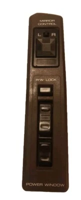 1990 Infiniti M30 Coupe janela frontal esquerda e interruptor de controle de espelho e moldura de acabamento  - Imagem 1 de 4