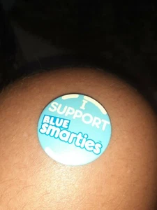 Insignia Smarties Vintage Azul - Imagen 1 de 2