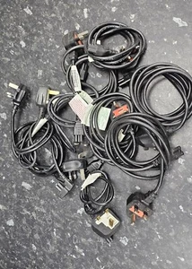 Clover Leaf Power Lead Mains Cables x10 With UK Plugs - Picture 1 of 2