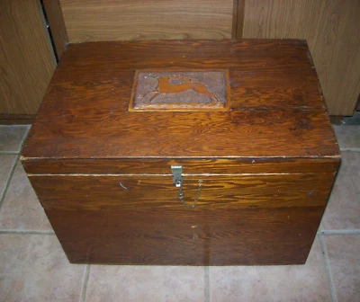 Large ANTIQUE FOLK ART WOOD BOX TRUNK CHEST Wood Carved Gazelle Deer, AMERICANA - Image 1 of 4