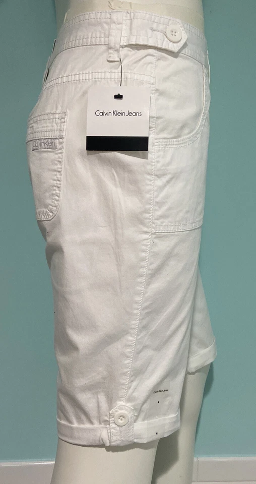 Calvin Klein Women's White Shale Size 4 Roll Tab Capri Style Shorts A3814