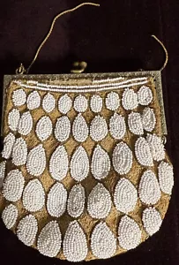 Antike französische handgefertigte bestickte und perlenbesetzte Tasche mit Tropfenmotiv ZZ359 - Bild 1 von 5