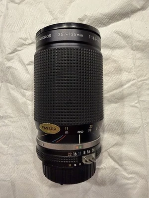 Zoom-nikkor 35~135mm 1:3.5~4.5 Lens - Image 1 of 4