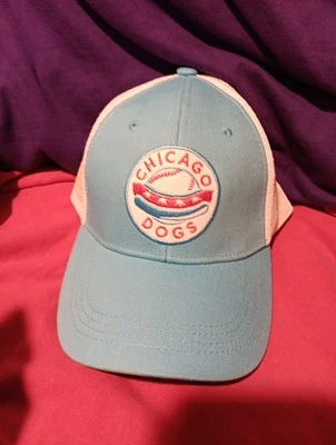 NUEVO Chicago Dogs Gorra de Béisbol Ajustable de Malla Azul y Roja Adulto Ajustable  Foto 1 de 4