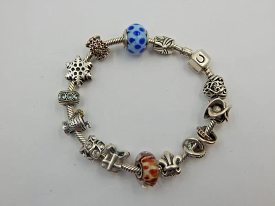 ¡Pulsera Chamilia de plata de ley con 14 dijes! Foto 1 de 4