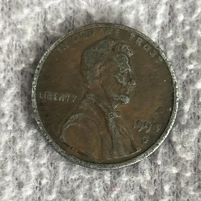 1992-D Lincoln Cent. Wide AM. Double Dies on obs. side.  - Image 1 of 2