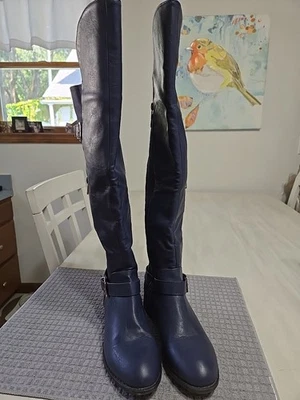 Botas de montar Shoe Dazzle azul marino sobre la rodilla imitación cuero para mujer 8,5 Foto 1 de 4