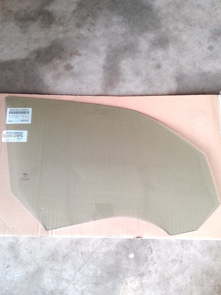 2005-2010 CHRYSLER 300 DODGE MAGNUM PASSENGER SIDE FRONT DOOR GLASS DD10705GTN - Image 1 of 1