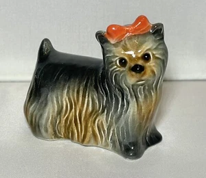 Vintage Goebel W. Germany "Yorkie" Yorkshire Terrier Hund Figur mit roter Schleife #509 - Bild 1 von 7