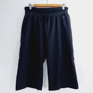 Nike Capri Pants Womens Size M Black Athleisure Cropped Walking Active Workout - Picture 1 of 17
