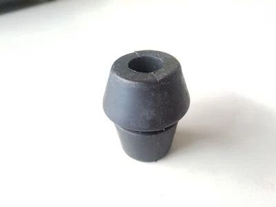 Cojinete de goma para amortiguador trasero superior eje trasero bmw e10 1502 - 2002 tii Foto 1 de 2