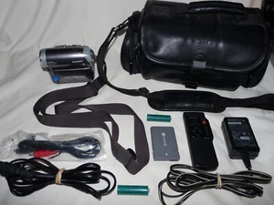 Sony DCR-HC90 MiniDv Mini Dv Camera Stereo Camcorder VCR Player Video Transfer - Picture 1 of 8