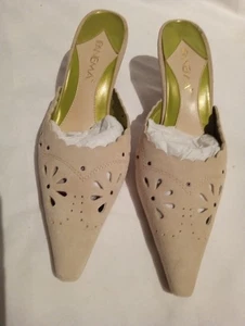 Ipanema Shoes Sz. 6.5" M Cream Color - Picture 1 of 8