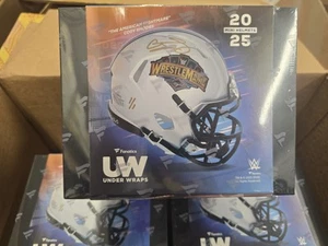 Under Wraps Autografo WWE Firmato WrestleMania 41 Mini Casco Mystery Box - Foto 1 di 1