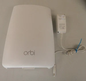 NETGEAR Orbi LTE Router LBR20 Tri-Band Mesh Wi-Fi nano SIM 2000 sq. ft. Coverage - Picture 1 of 7