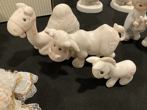 Konvolut Precious Moments Krippe Kamel Kuh und Esel Figuren - Bild 1 von 5