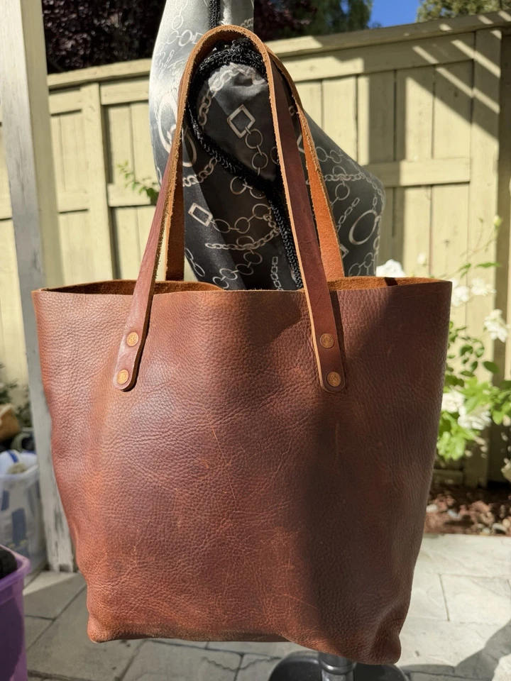 KMM & Co Carryall Pebbled Thick Leather Tan Brown Kodiak Market Tote Purse Bag - Image 1 of 4