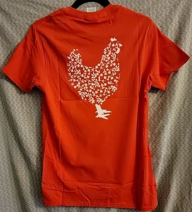 Chicken Cock Lover Red T-shirt, Women's Small White Floral Print Shirt - Picture 1 of 3