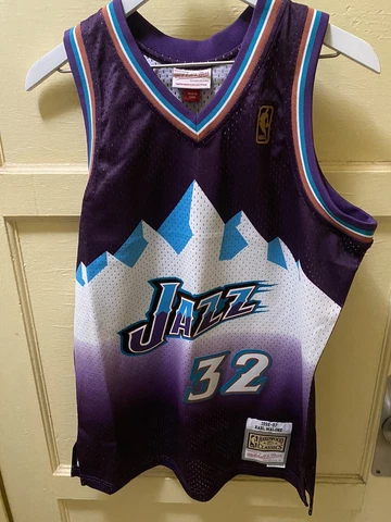 Karl Malone Mitchell & Ness Utah Jazz 1996-1997 HWC Swingman Sewn Jersey Mens XL Cover
