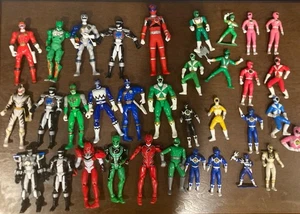 Lote Mixto De 33 Figuras De Acción Colección Bandai 1993 - 2017 Power Rangers - Imagen 1 de 24