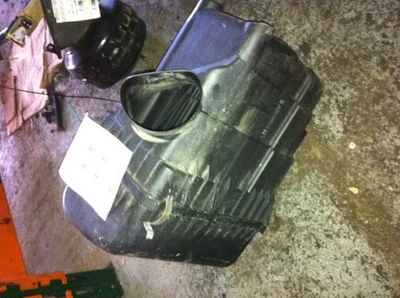 00-03 Filtro de aire Lexus RX300 3,0 litros 6 cilindros Foto 1 de 4